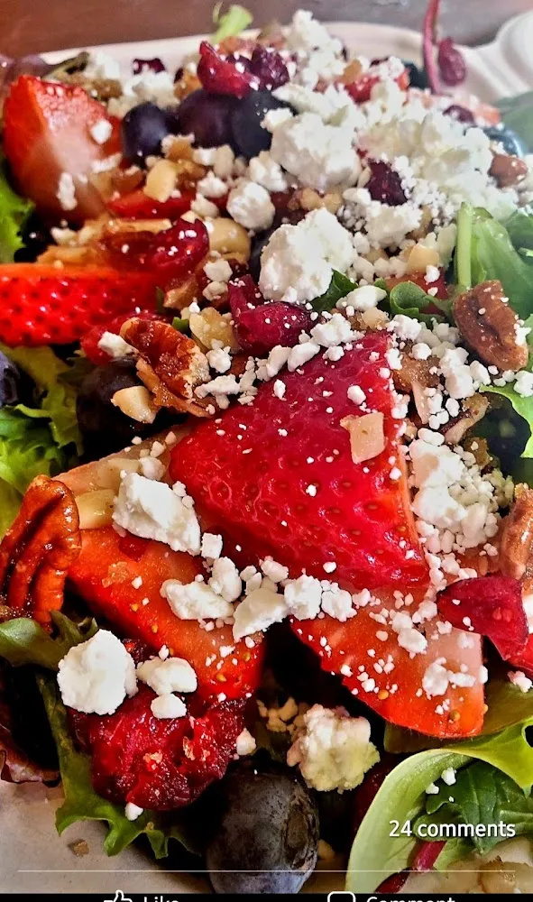 Berry Berry Salad